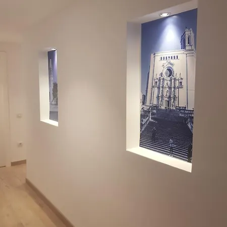 2 Bedroom With Terrace * 지로나